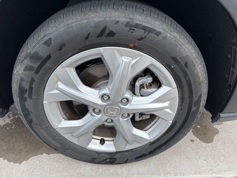 Used 2023 Honda HR-V LX image 13