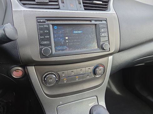 Used 2014 Nissan Sentra SR w/ Premium Package image 16