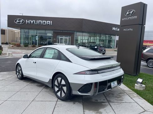 New 2025 Hyundai Ioniq 6 SE image 3