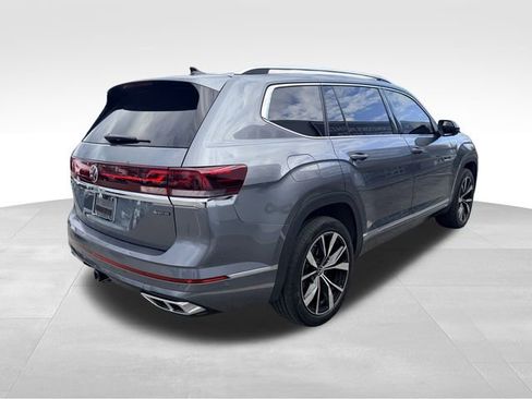 Used 2024 Volkswagen Atlas SEL Premium R-Line image 5