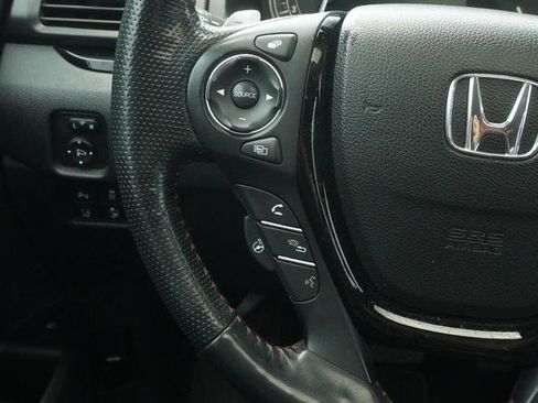 Used 2021 Honda Ridgeline Black Edition image 18