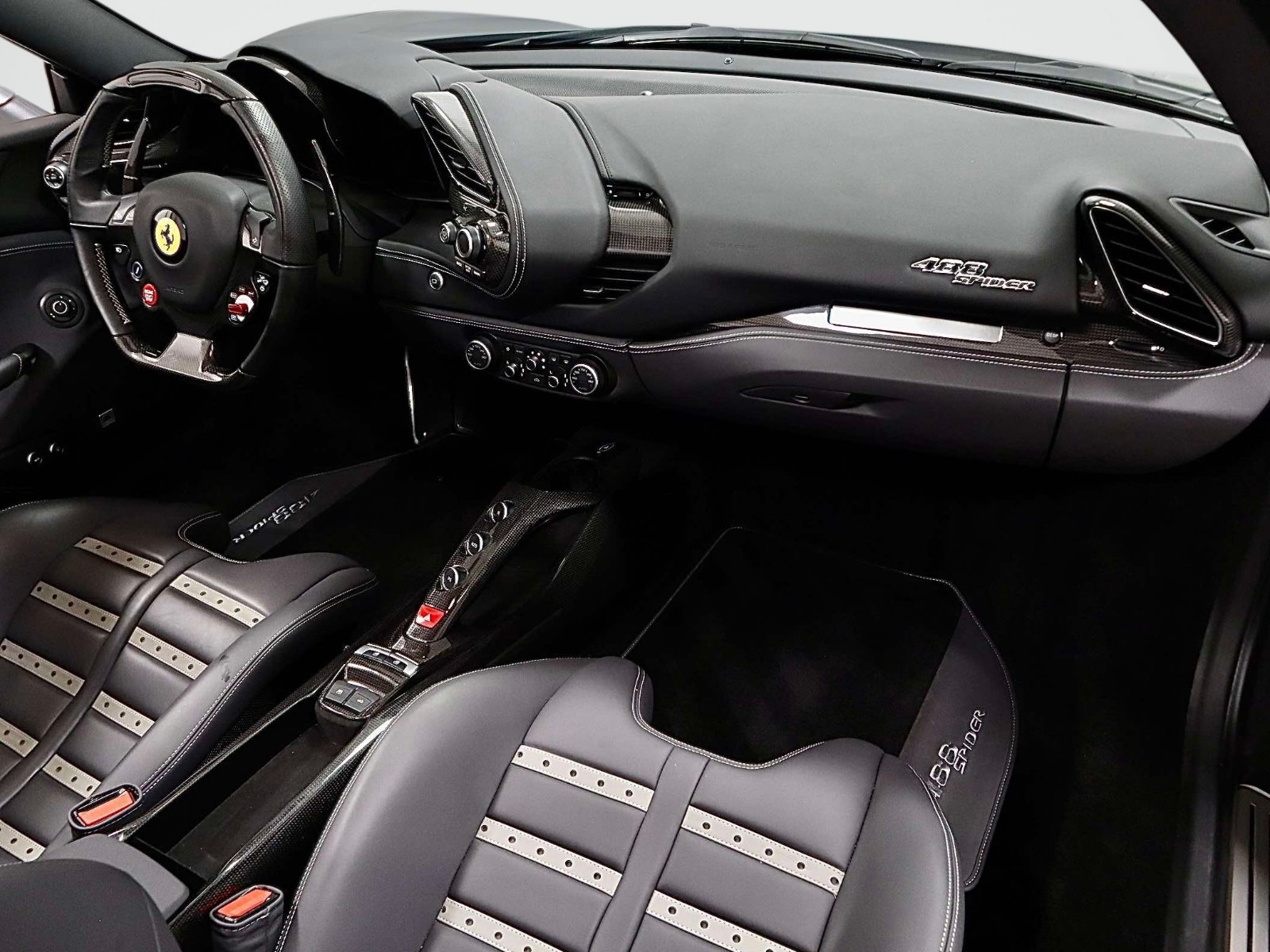 Certified 2018 Ferrari 488 Spider RWD image 17