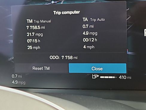 New 2025 Volvo XC90 B6 Plus w/ Protection Package Premier image 21