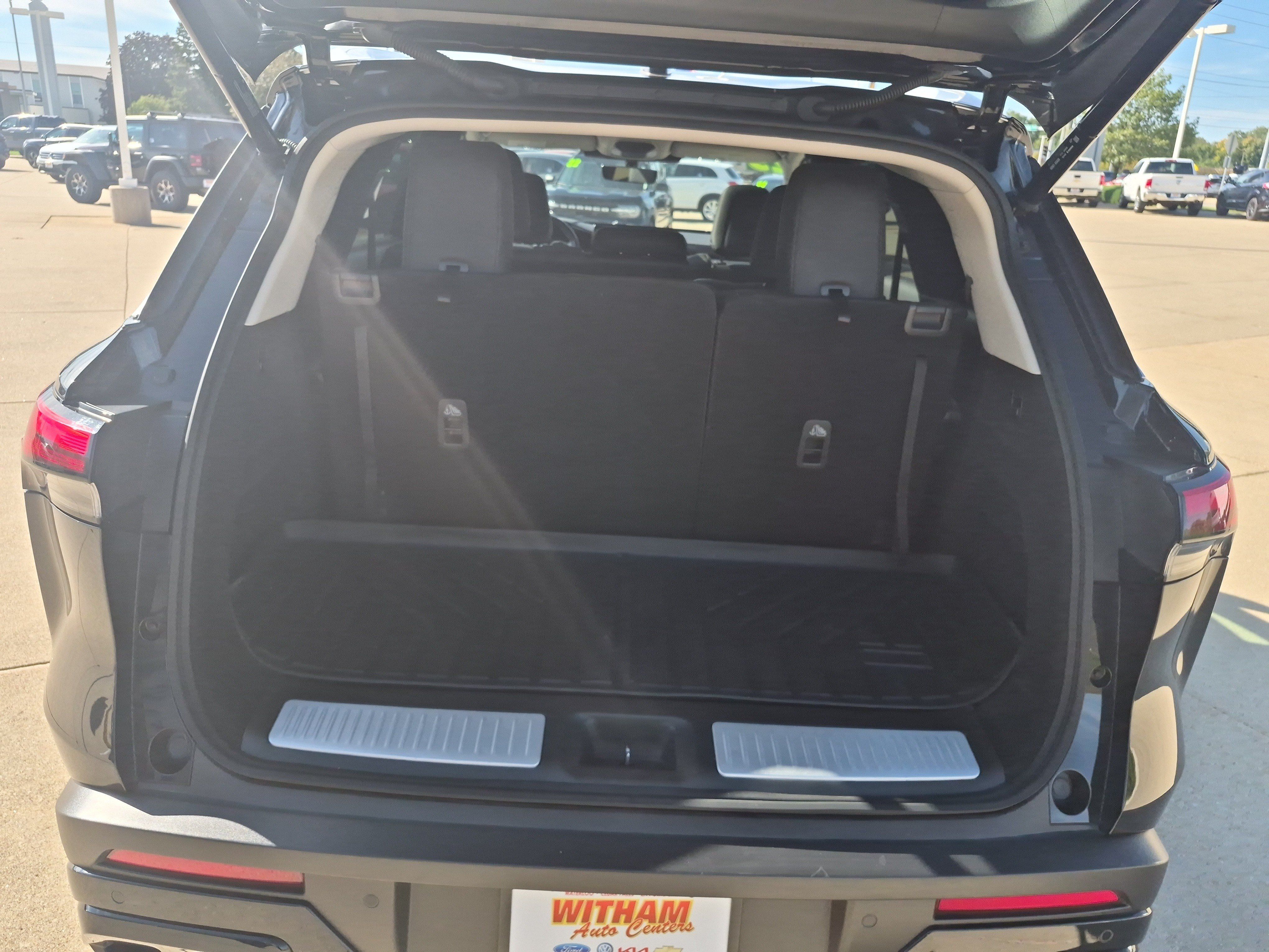 Used 2023 INFINITI QX60 Luxe AWD/4WD image 6