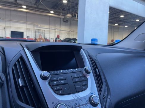 Used 2016 Chevrolet Equinox LT AWD/4WD image 15