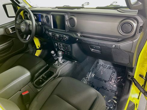 Used 2023 Jeep Wrangler Unlimited Sport AWD/4WD image 29