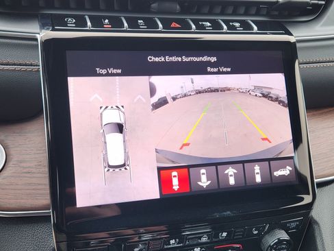 New 2025 Jeep Grand Cherokee L Summit w/ Obsidian Package image 17