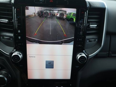 New 2026 RAM 1500 4x4 Crew Cab image 13