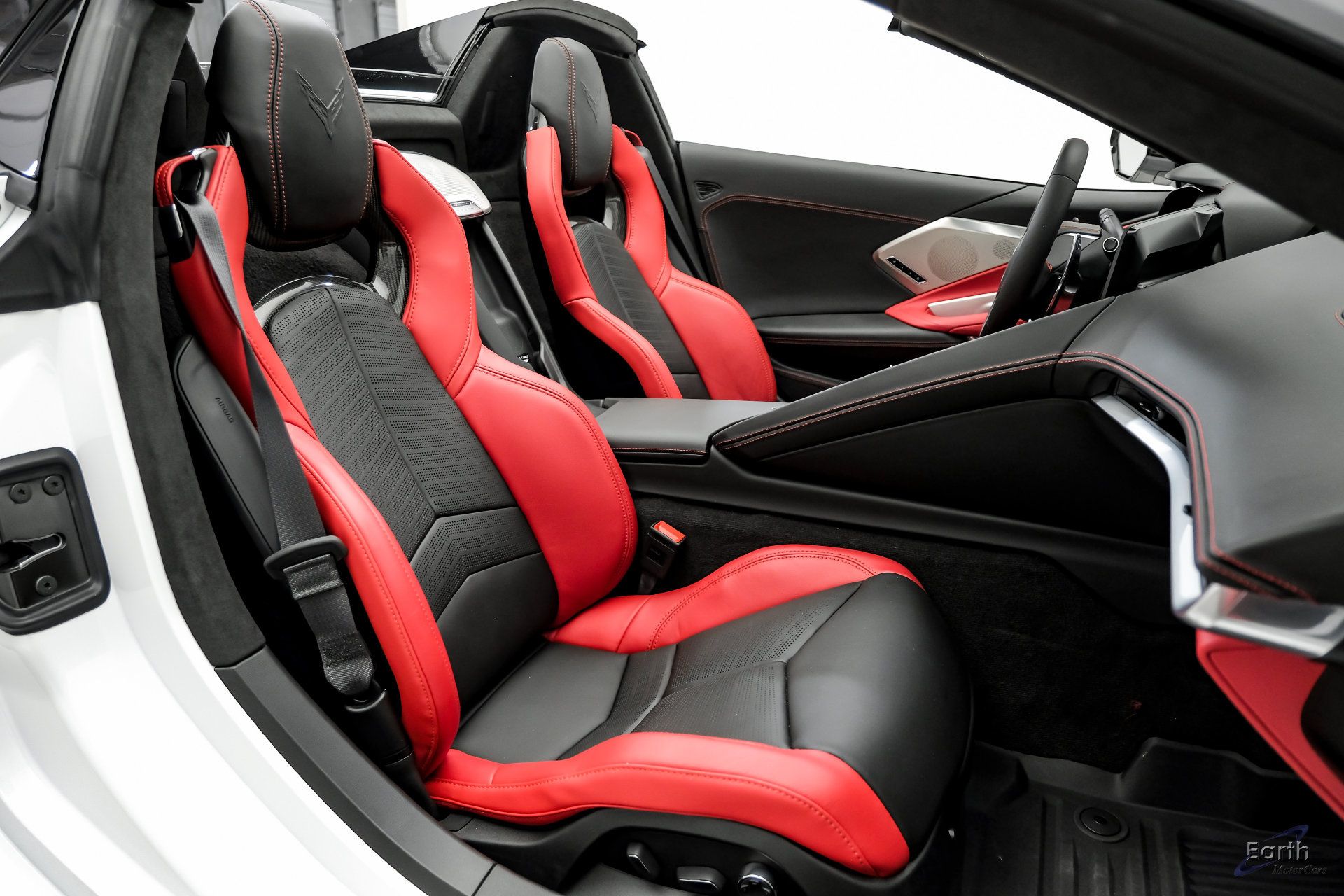 Used 2024 Chevrolet Corvette Stingray Premium Conv w/ Z51 Performance Package RWD image 59