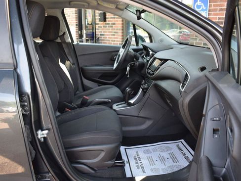 Used 2019 Chevrolet Trax LS w/ Tint and Cruise Package FWD image 26