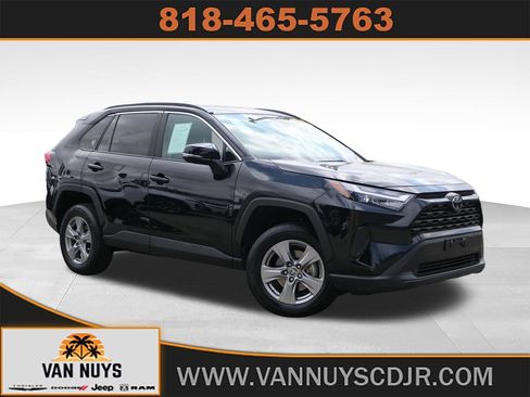 Used 2024 Toyota RAV4 XLE FWD image 1