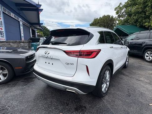 Used 2019 INFINITI QX50 Essential w/ Premium Heat Package AWD/4WD image 7