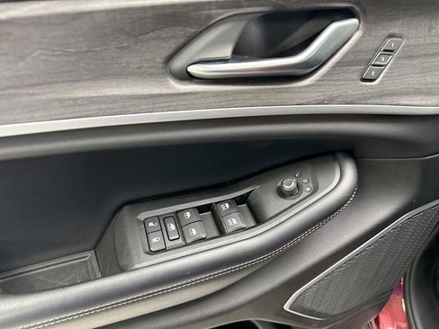 Used 2021 Jeep Grand Cherokee L Limited AWD/4WD image 15