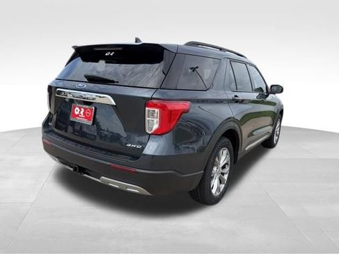Used 2023 Ford Explorer XLT w/ Equipment Group 202A AWD/4WD image 8