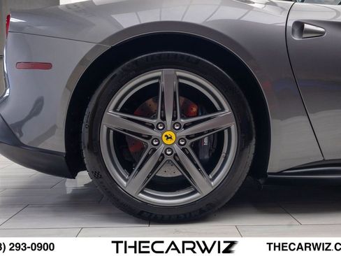 Used 2016 Ferrari F12 Berlinetta RWD image 34