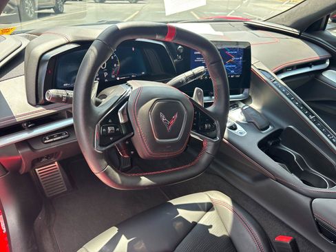 Used 2023 Chevrolet Corvette Stingray Premium Cpe w/ Z51 Performance Package RWD image 33