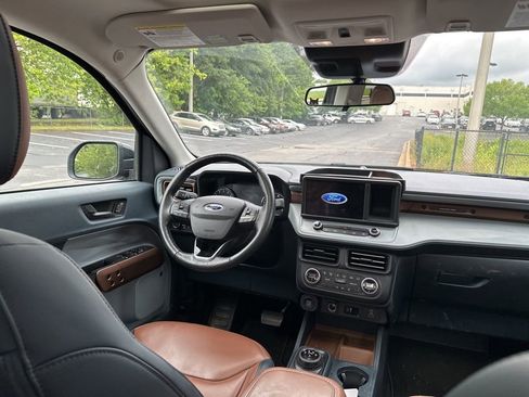 Used 2022 Ford Maverick Lariat w/ Lariat Luxury Package FWD image 13