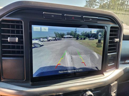 Used 2023 Ford F150 Lariat image 12