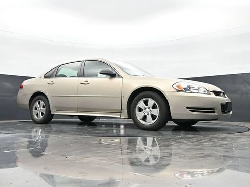 Used 2009 Chevrolet Impala LT FWD image 38