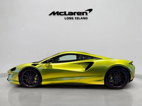 New 2026 McLaren Artura image 7