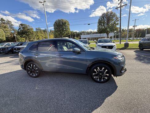 New 2026 Honda HR-V EX-L image 2
