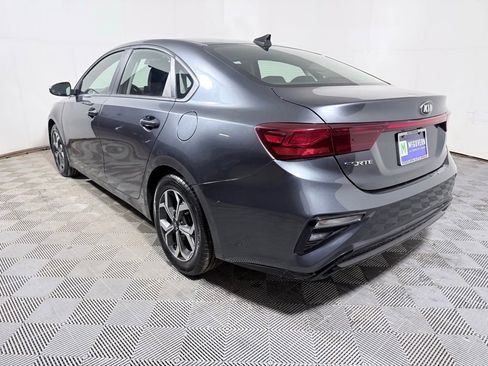 Used 2020 Kia Forte LXS FWD image 4