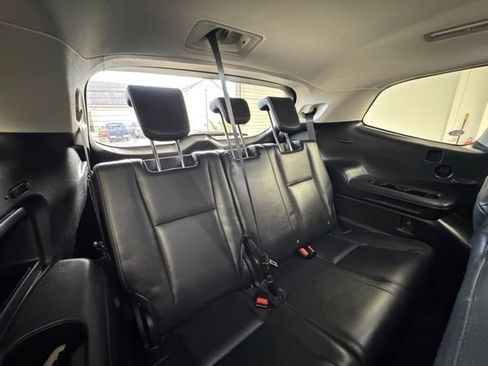 Used 2022 Subaru Ascent Limited w/ Popular Package #2A image 15