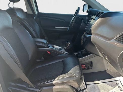 Used 2019 Dodge Journey Crossroad image 13