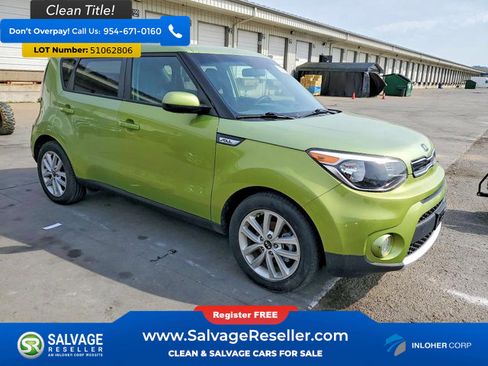 Used 2017 Kia Soul + FWD image 5