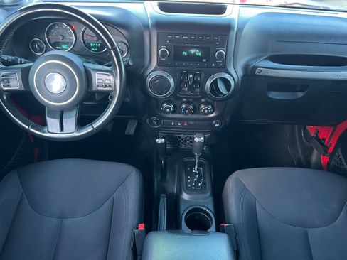Used 2018 Jeep Wrangler Unlimited Sport S AWD/4WD image 10