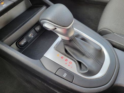 Used 2024 Kia Forte LXS FWD image 21