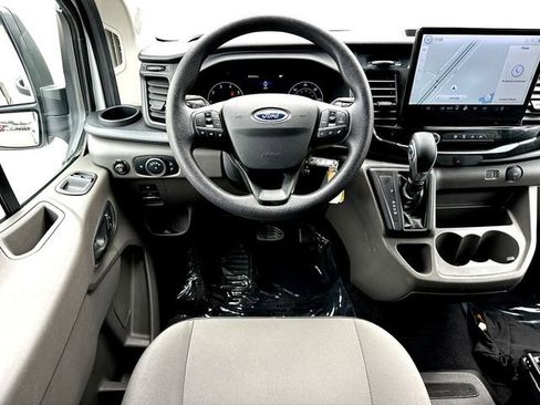 Used 2024 Ford Transit 350 XLT RWD image 21