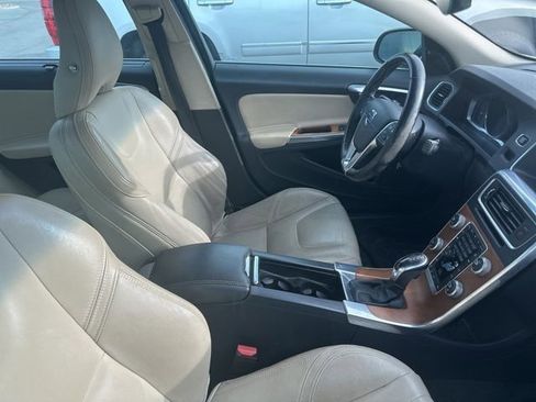 Used 2016 Volvo S60 T5 Premier w/ Climate Package AWD/4WD image 12