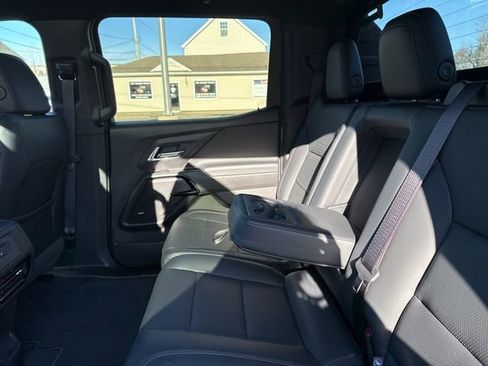 Used 2024 Chevrolet Silverado EV RST AWD/4WD image 15