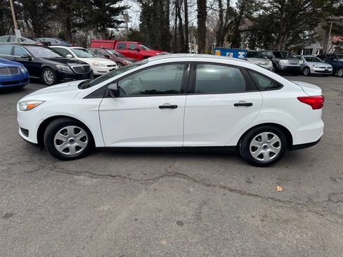 Used 2015 Ford Focus S image 4