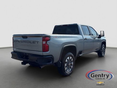 Used 2024 Chevrolet Silverado 2500 Custom w/ Custom Convenience Package AWD/4WD image 6