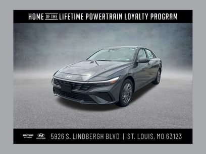 Used 2025 Hyundai Elantra Blue