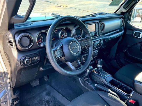 Used 2020 Jeep Wrangler Unlimited Sport image 18