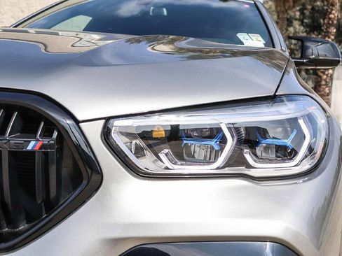 Used 2022 BMW X6 M image 8