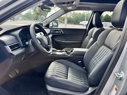 New 2026 Mitsubishi Outlander SEL FWD image 14