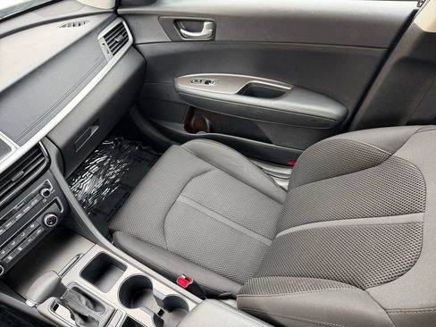 Used 2020 Kia Optima LX FWD image 17