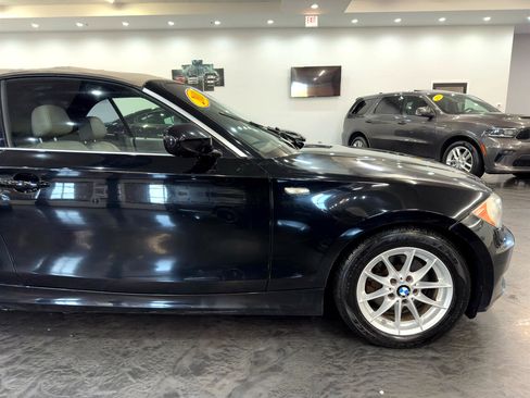 Used 2011 BMW 128i Convertible image 12