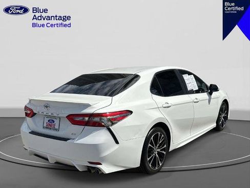 Used 2018 Toyota Camry SE FWD image 5