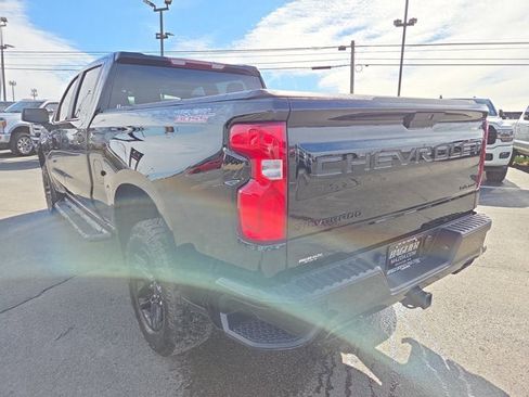 Used 2021 Chevrolet Silverado 1500 Custom Trail Boss w/ Midnight Edition image 4