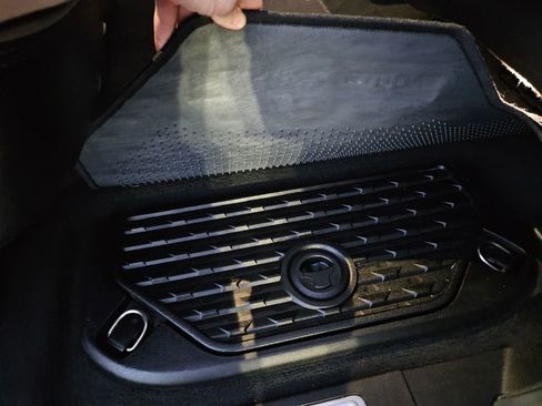 Used 2019 RAM 1500 Laramie image 31