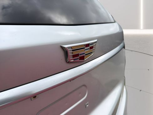 Used 2020 Cadillac XT6 Premium Luxury FWD image 19