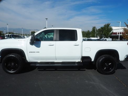 Used 2024 Chevrolet Silverado 2500 LT image 8