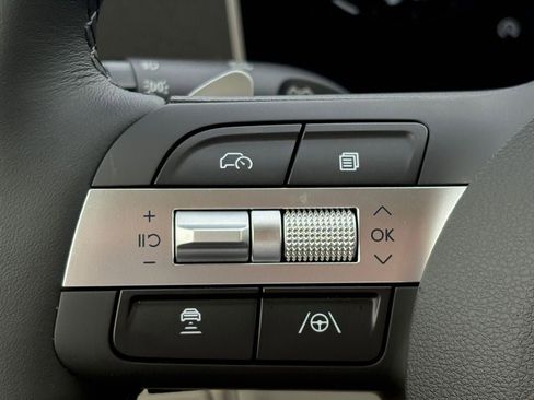 New 2026 Hyundai Tucson Limited FWD image 19