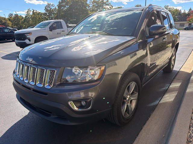 Used 2017 Jeep Compass High Altitude AWD/4WD image 14