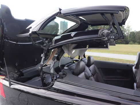 Used 2012 Volvo C70 T5 image 4